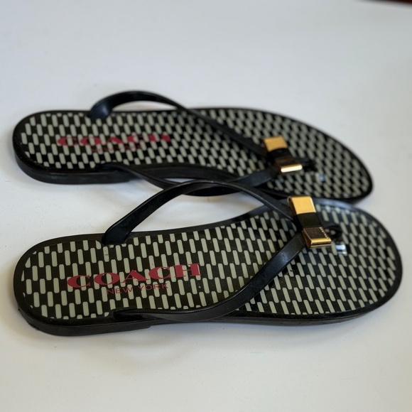 Women's Coach Landon Black Jelly Thong Flip Flop Sandals with Gold Bow, size 8.5 - Picture 6 of 13